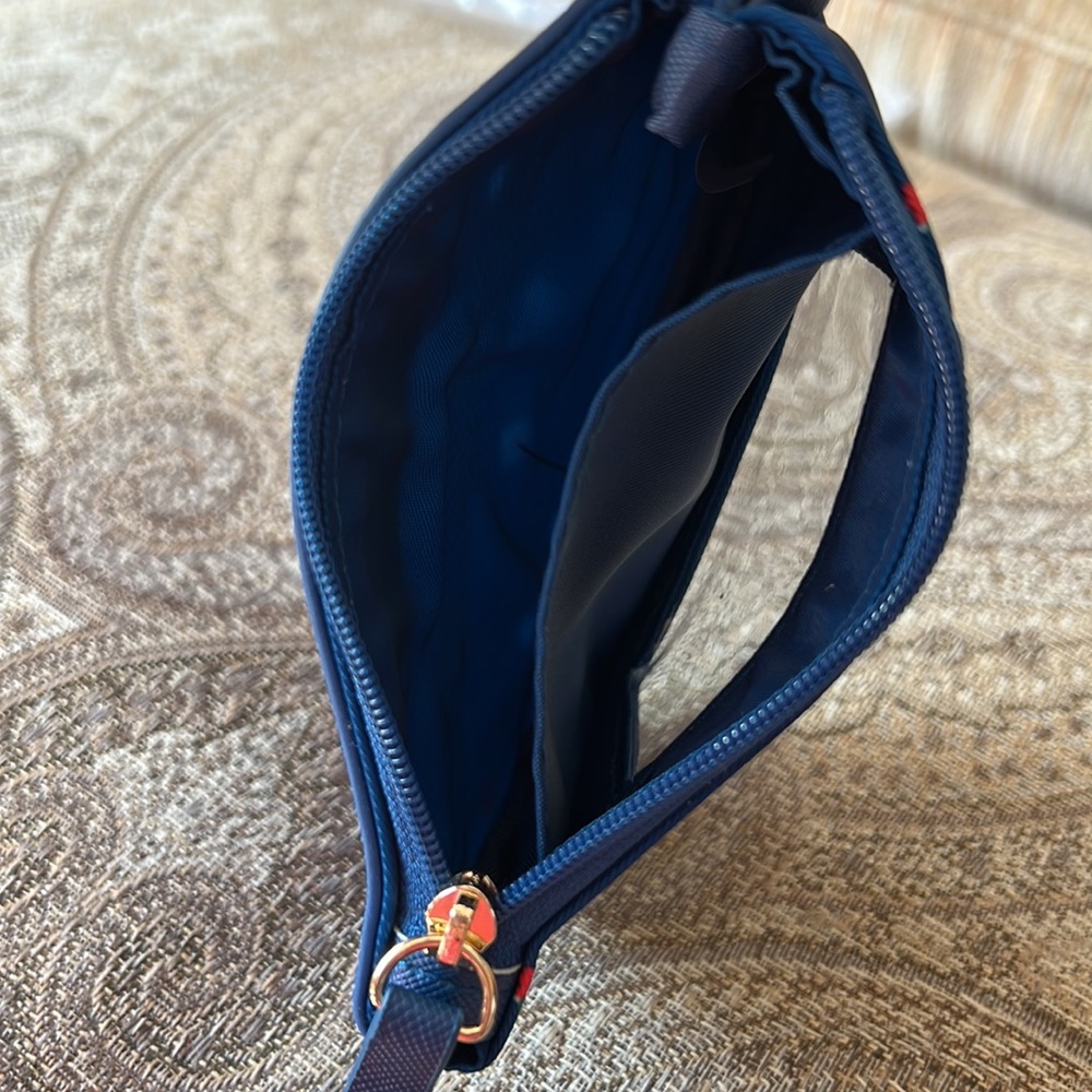 Bando ID/Card/Keycase - Picture 3 of 4